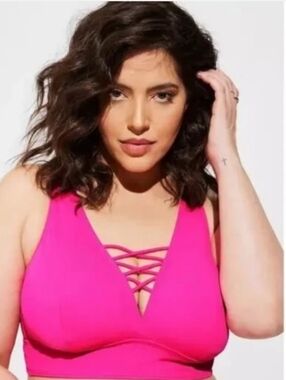 torrid XO triangle wireless strappy bikini top hot pink size 5